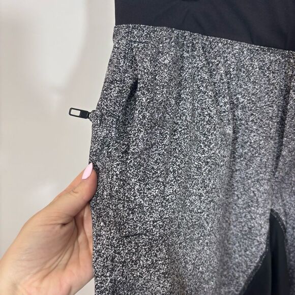 Lululemon T.H.E. Short *Linerless 7" Large M7901S Carbon Mist Alpine Graphite - Picture 8 of 15